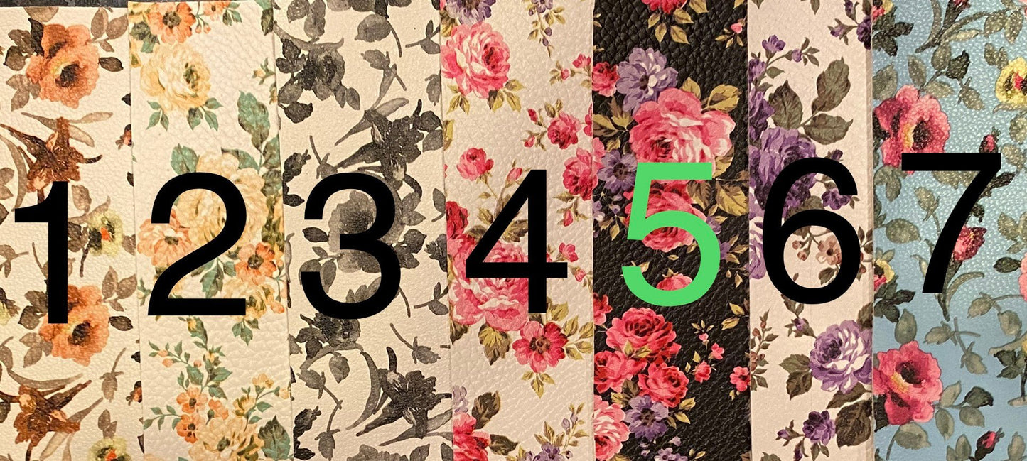 Floral Keychain - FluffyFrankCreationsLLC