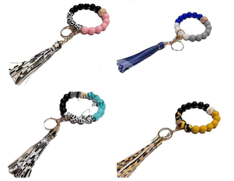 Silicone bead wristlet