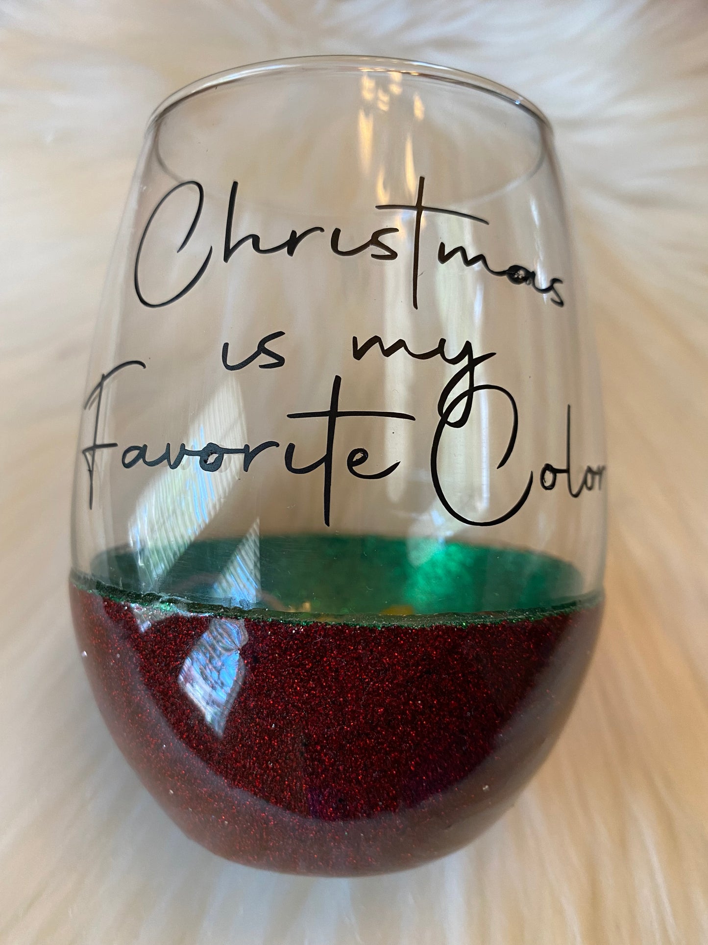 Stemless glittered wine glass