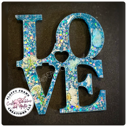 Love resin sign (vertical)