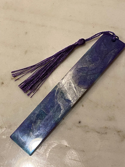 Resin bookmarks